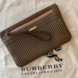 Rare BURBERRY Quilted Leather Calf Wristlet/Clutch